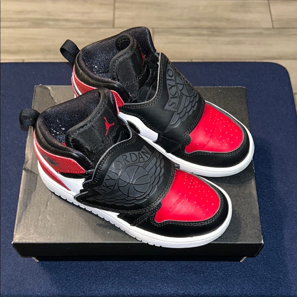SKY JORDAN 1 TD 'BRED TOE' Sz 13c